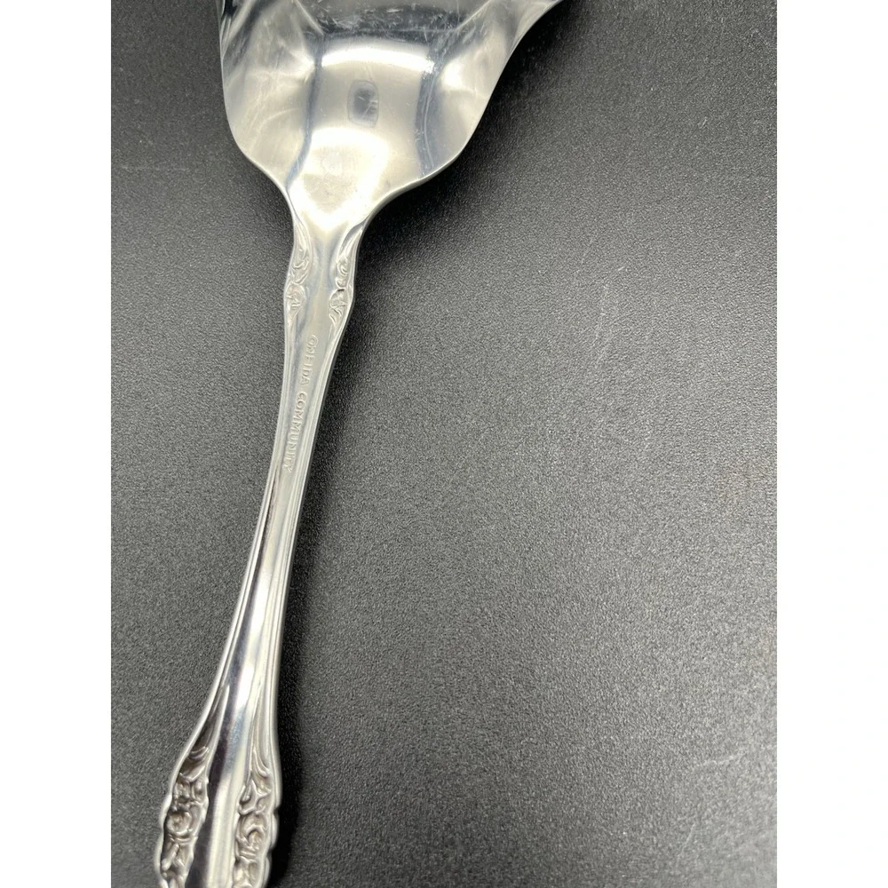 Brahms Stainless Solid Shell Casserole Serving Spoon By Oneida Silver